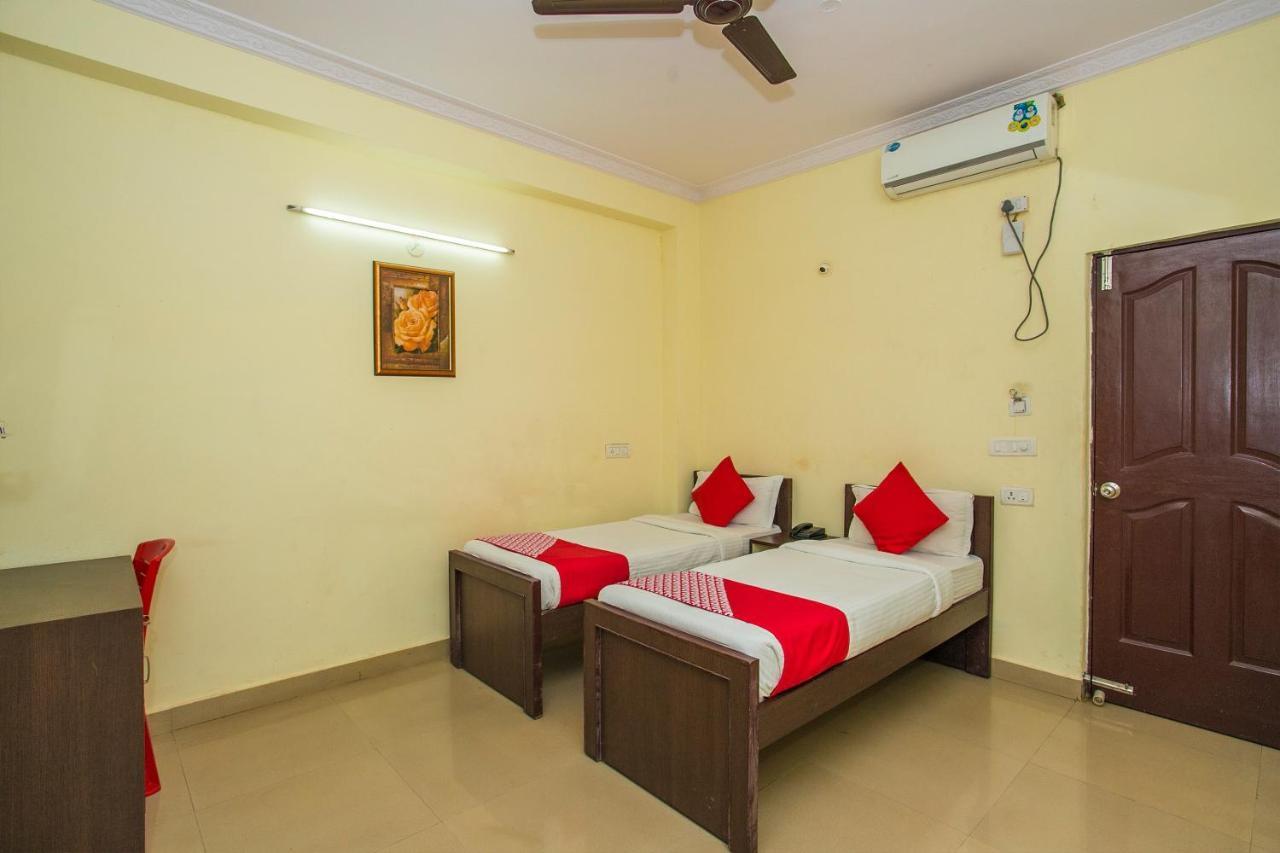 Hotel Venkat Presidency Bangalore Bagian luar foto